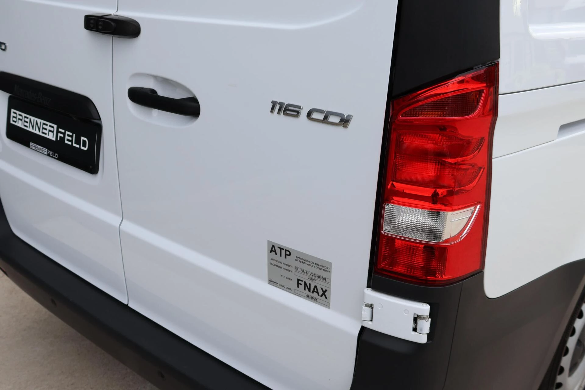 Hoofdafbeelding Mercedes-Benz Vito