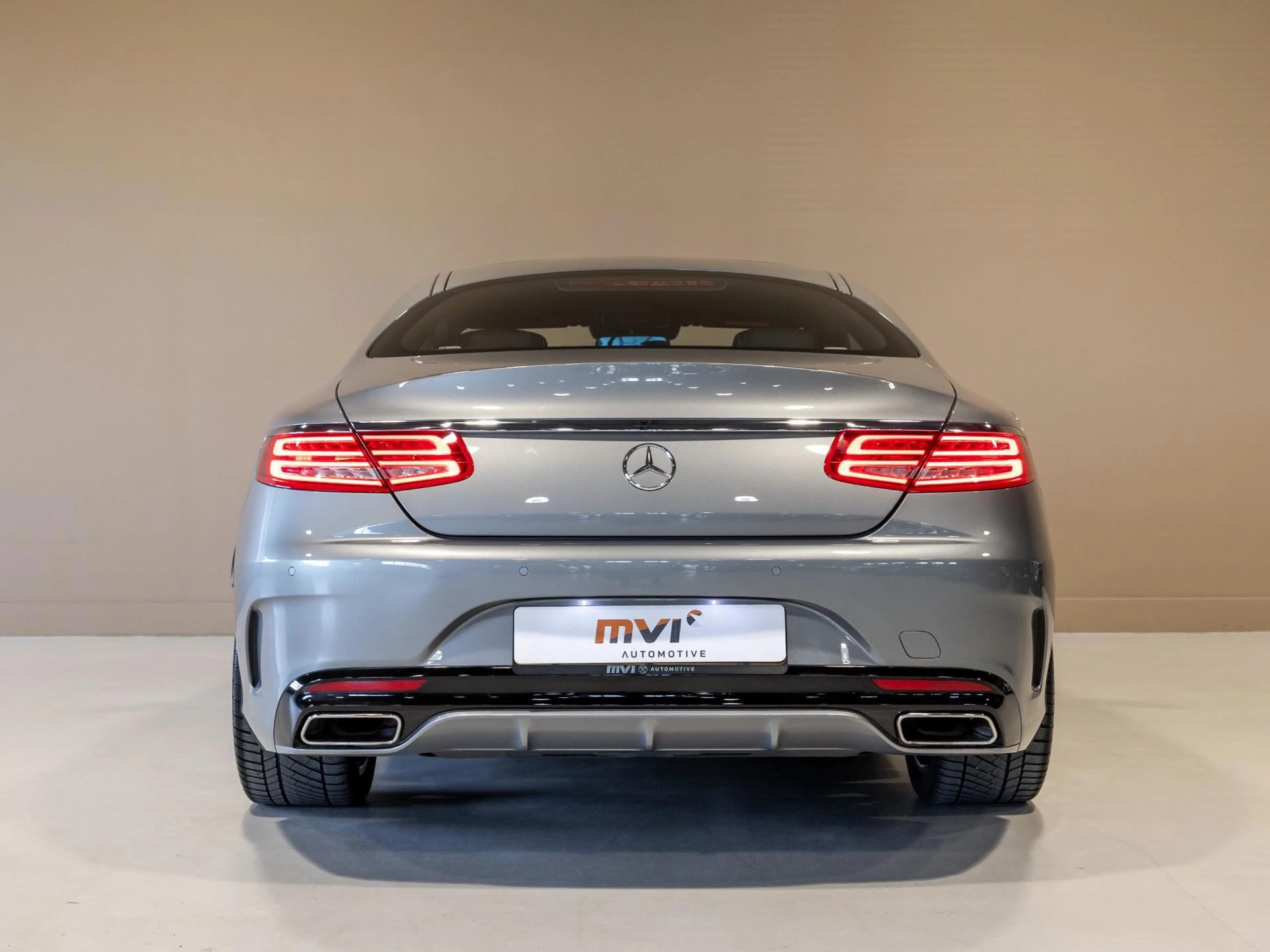 Hoofdafbeelding Mercedes-Benz S-Klasse