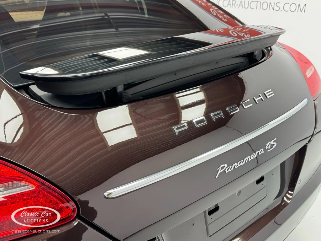Hoofdafbeelding Porsche Panamera
