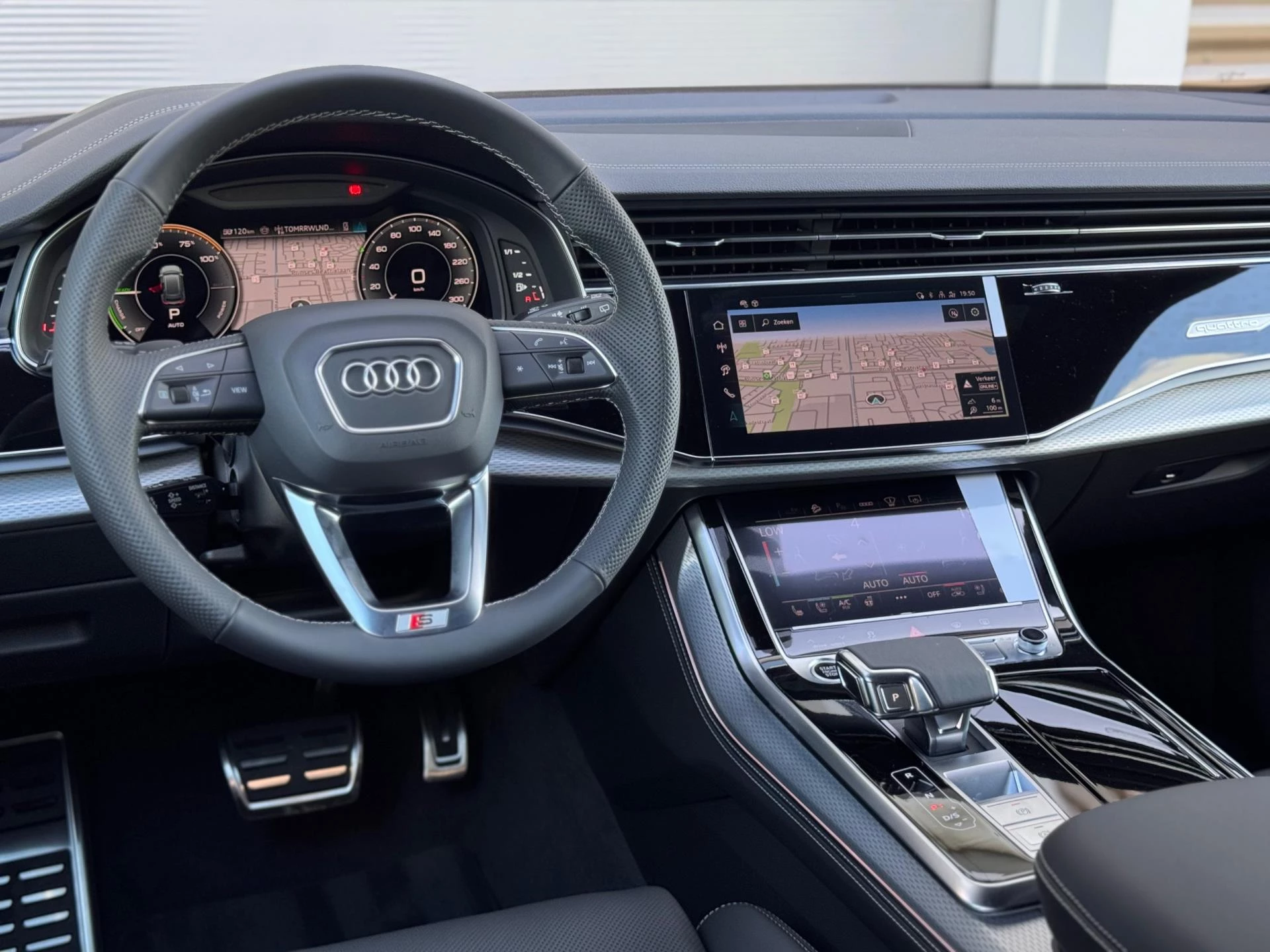Hoofdafbeelding Audi Q8