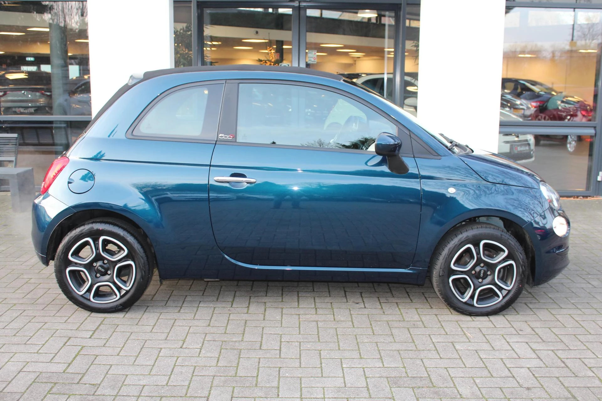 Hoofdafbeelding Fiat 500C