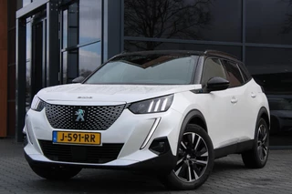 Hoofdafbeelding Peugeot e-2008 Peugeot e-2008 EV GT Pack 50 kWh | Pano | Camera | Stoelverwarming