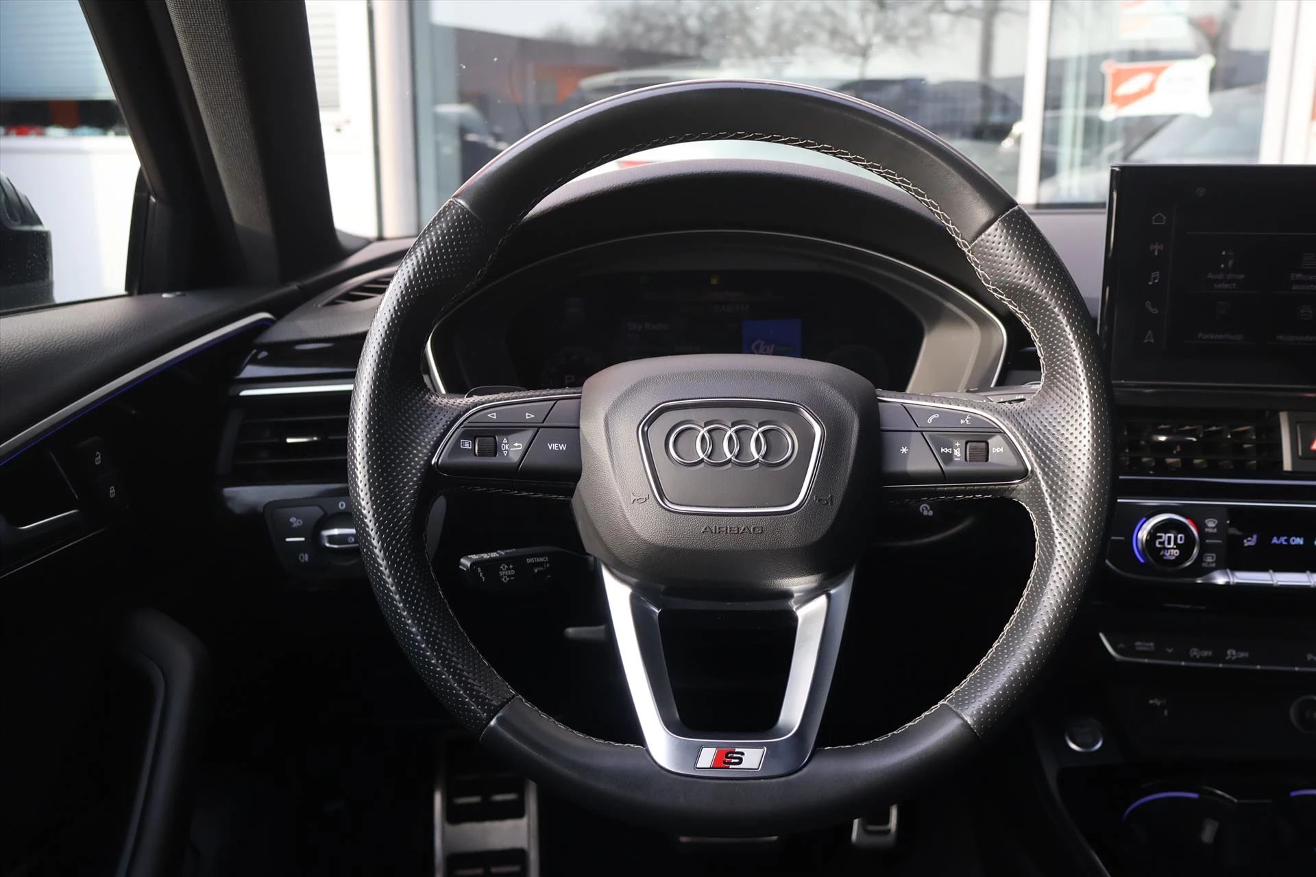 Hoofdafbeelding Audi A4