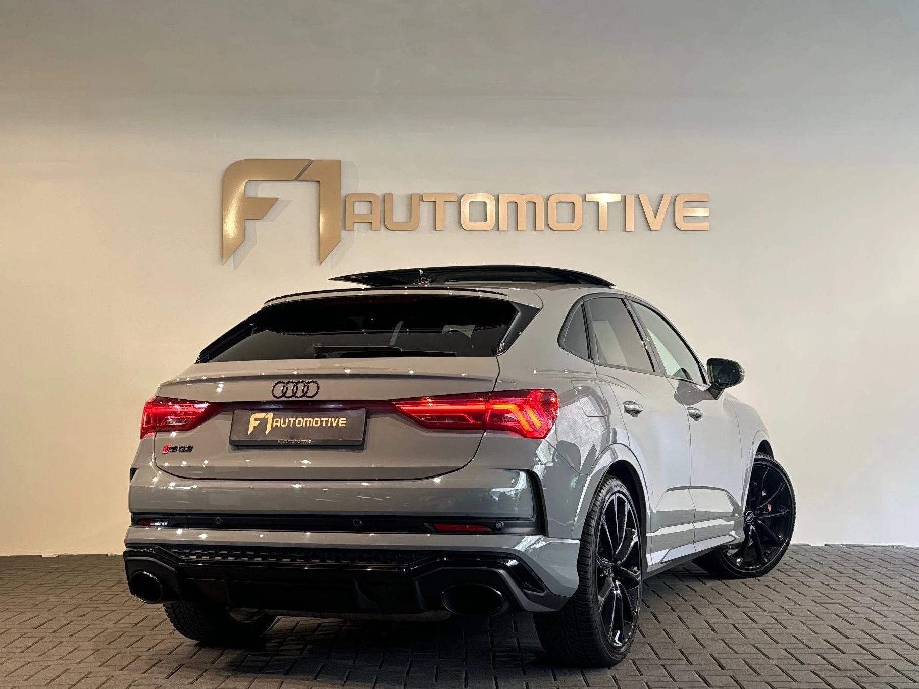 Hoofdafbeelding Audi RSQ3
