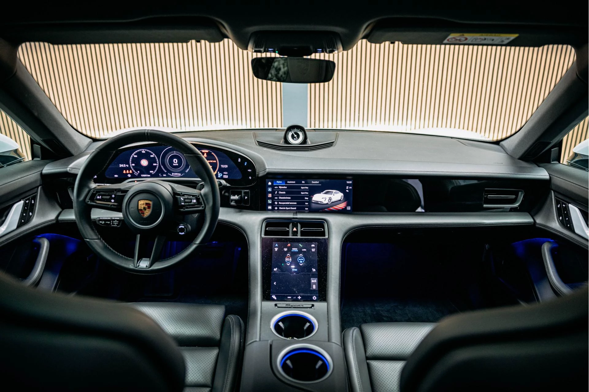 Hoofdafbeelding Porsche Taycan