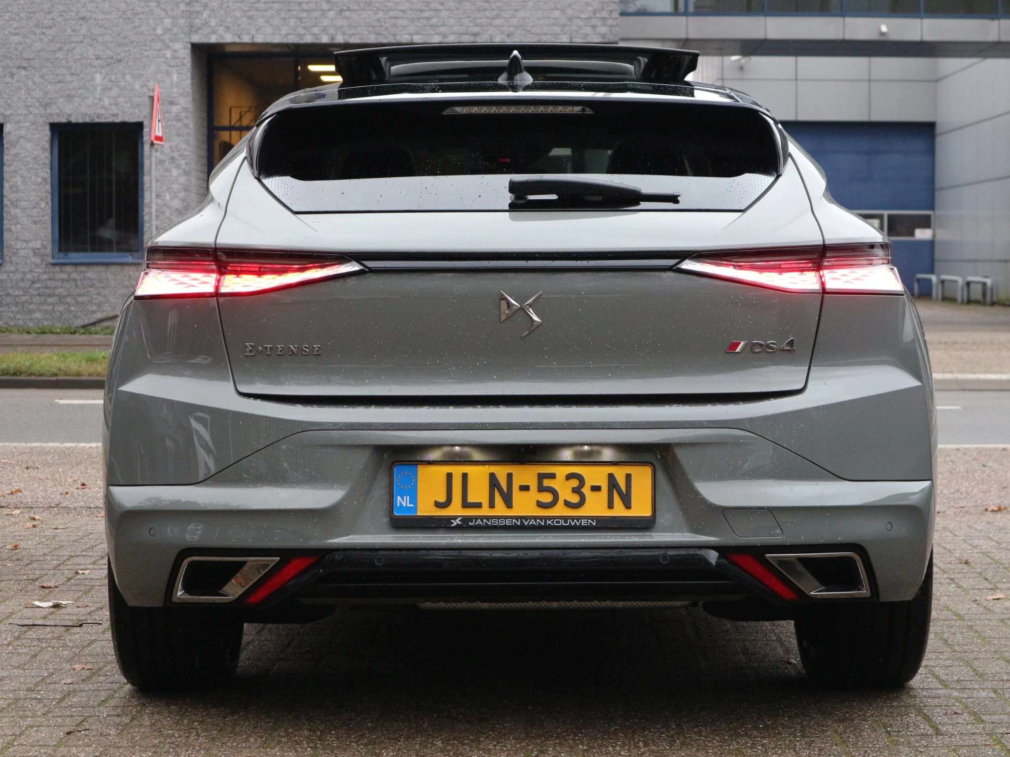 Hoofdafbeelding DS DS 4