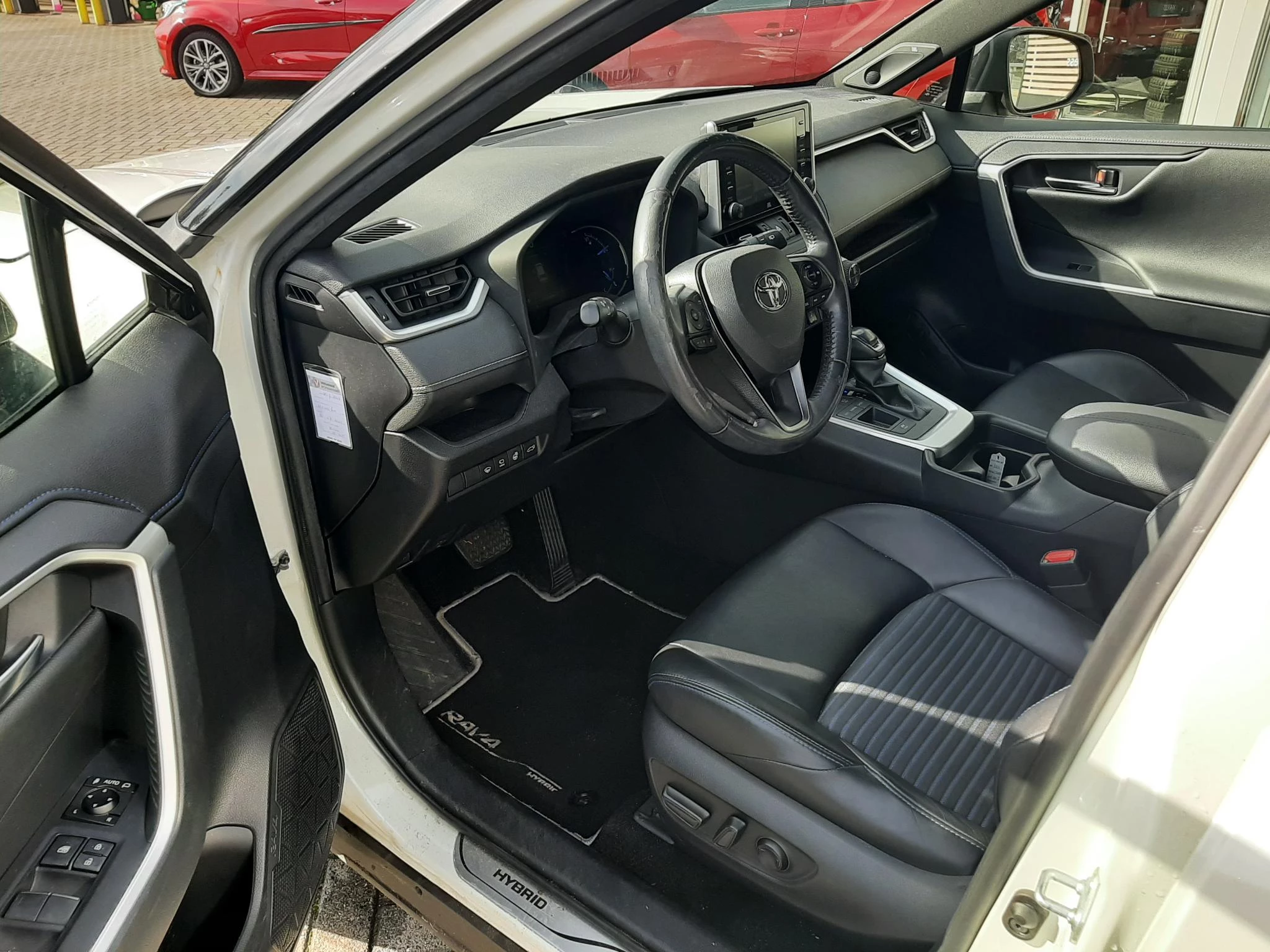 Hoofdafbeelding Toyota RAV4
