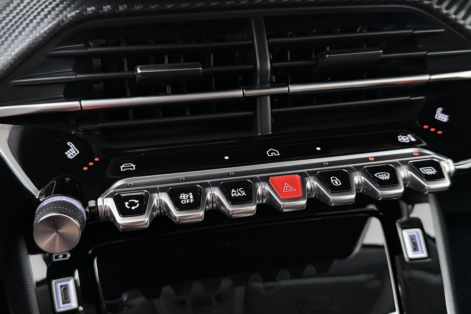 Hoofdafbeelding Peugeot e-208