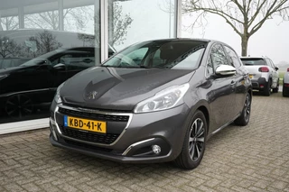 Hoofdafbeelding Peugeot 208 Peugeot 208 1.2 PURETECH, PANO, AUTOMAAT. CAMERA,ALL IN PRIJS