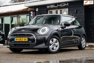 Hoofdafbeelding MINI One Mini Mini 1.5 One Essential I NAP I Navigatie I Climate I Cruise I Dealeronderhouden I 1e Eigenaar I BTW Auto