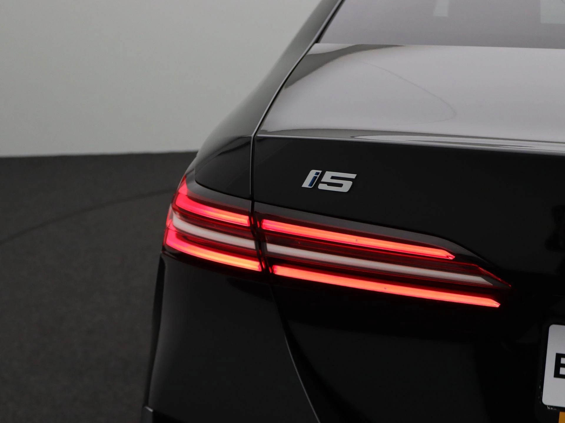 Hoofdafbeelding BMW i5