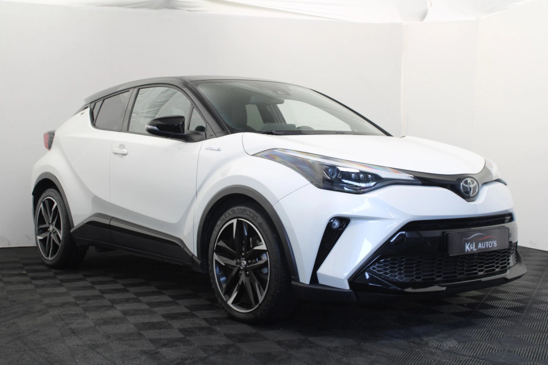 Hoofdafbeelding Toyota C-HR