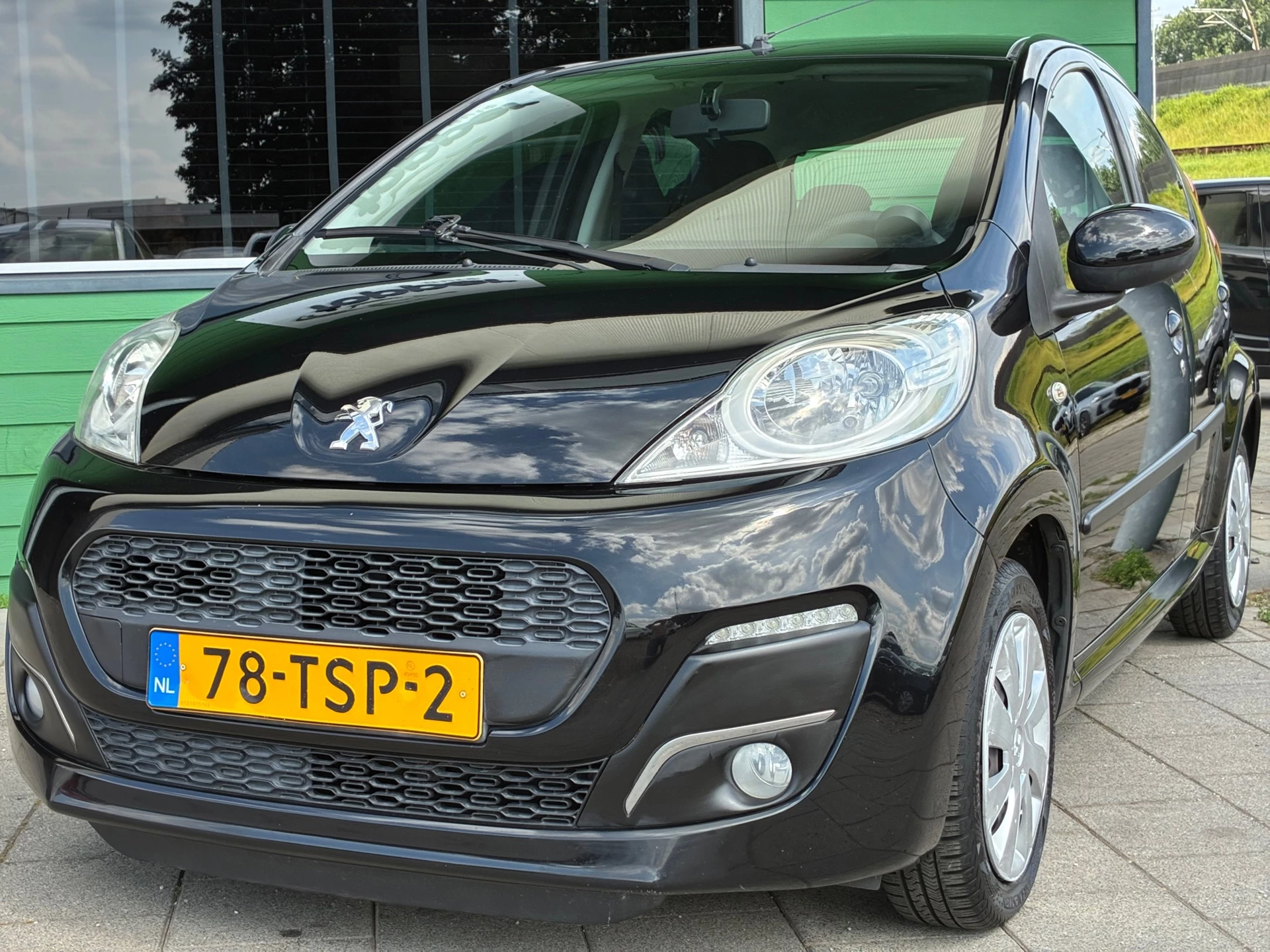 Hoofdafbeelding Peugeot 107
