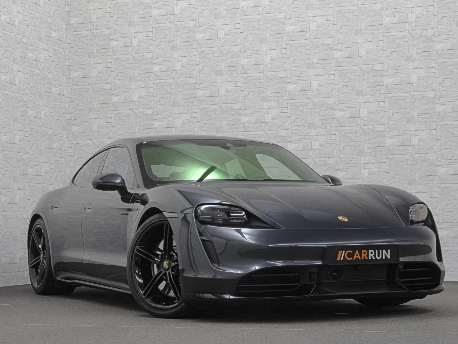 Hoofdafbeelding Porsche Taycan