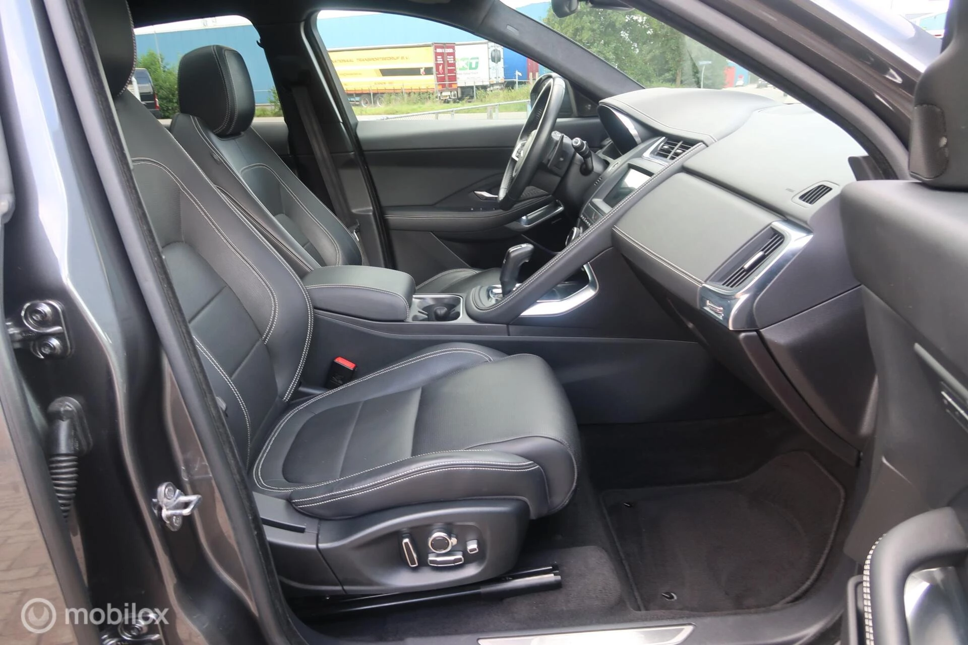 Hoofdafbeelding Jaguar E-PACE