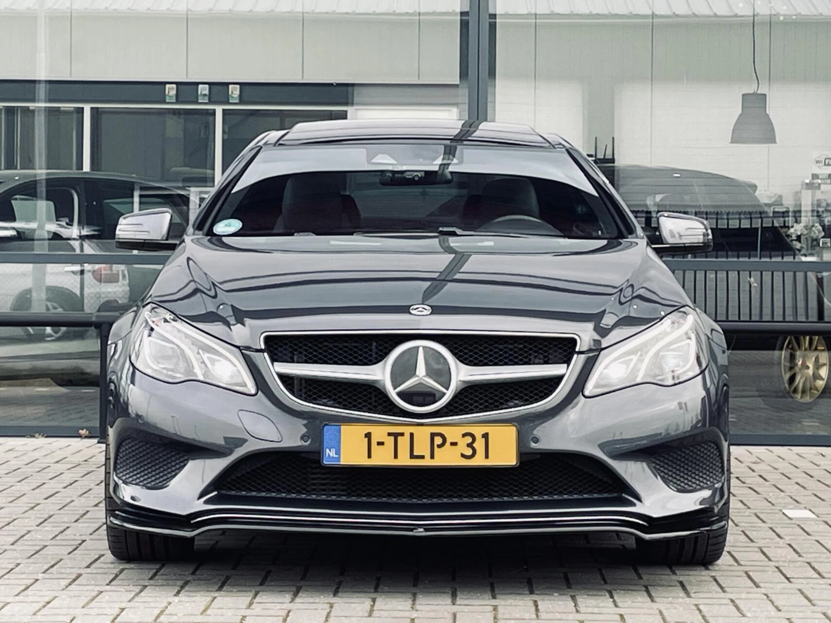 Hoofdafbeelding Mercedes-Benz E-Klasse
