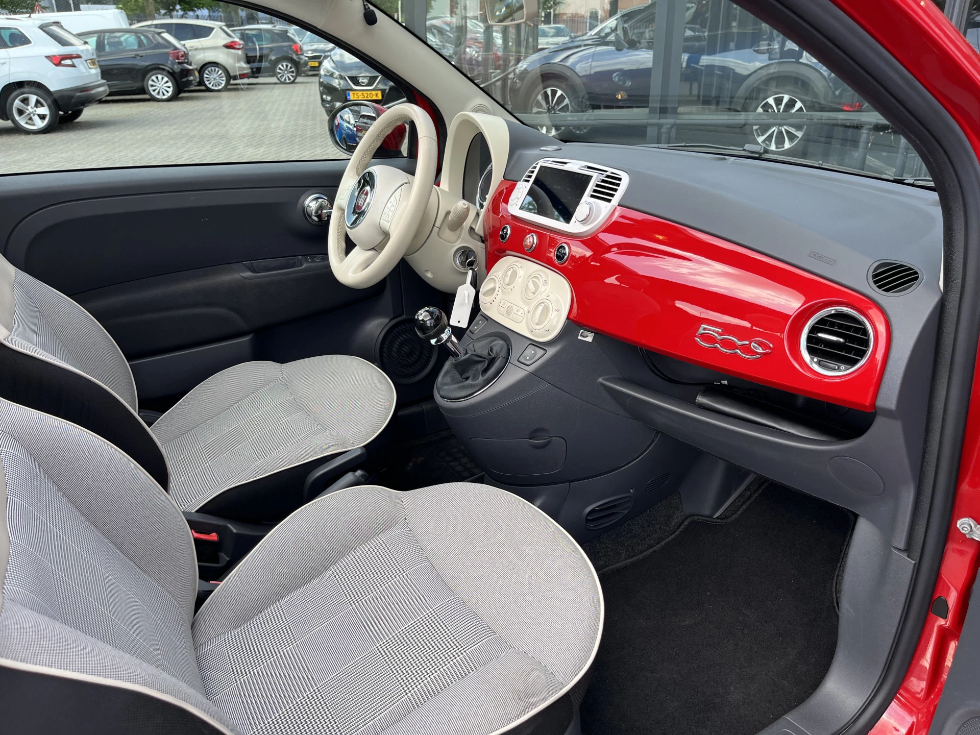 Hoofdafbeelding Fiat 500