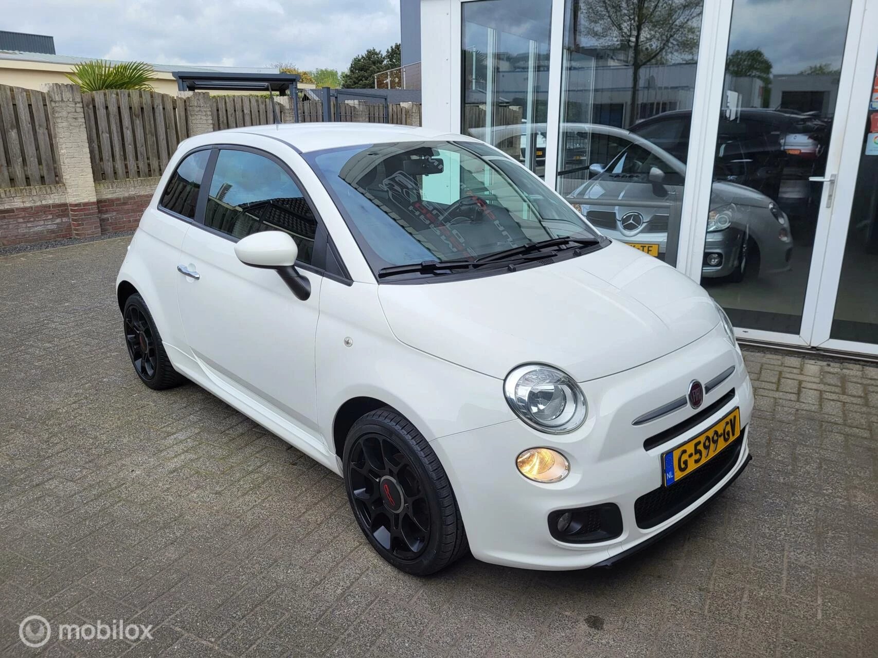 Hoofdafbeelding Fiat 500