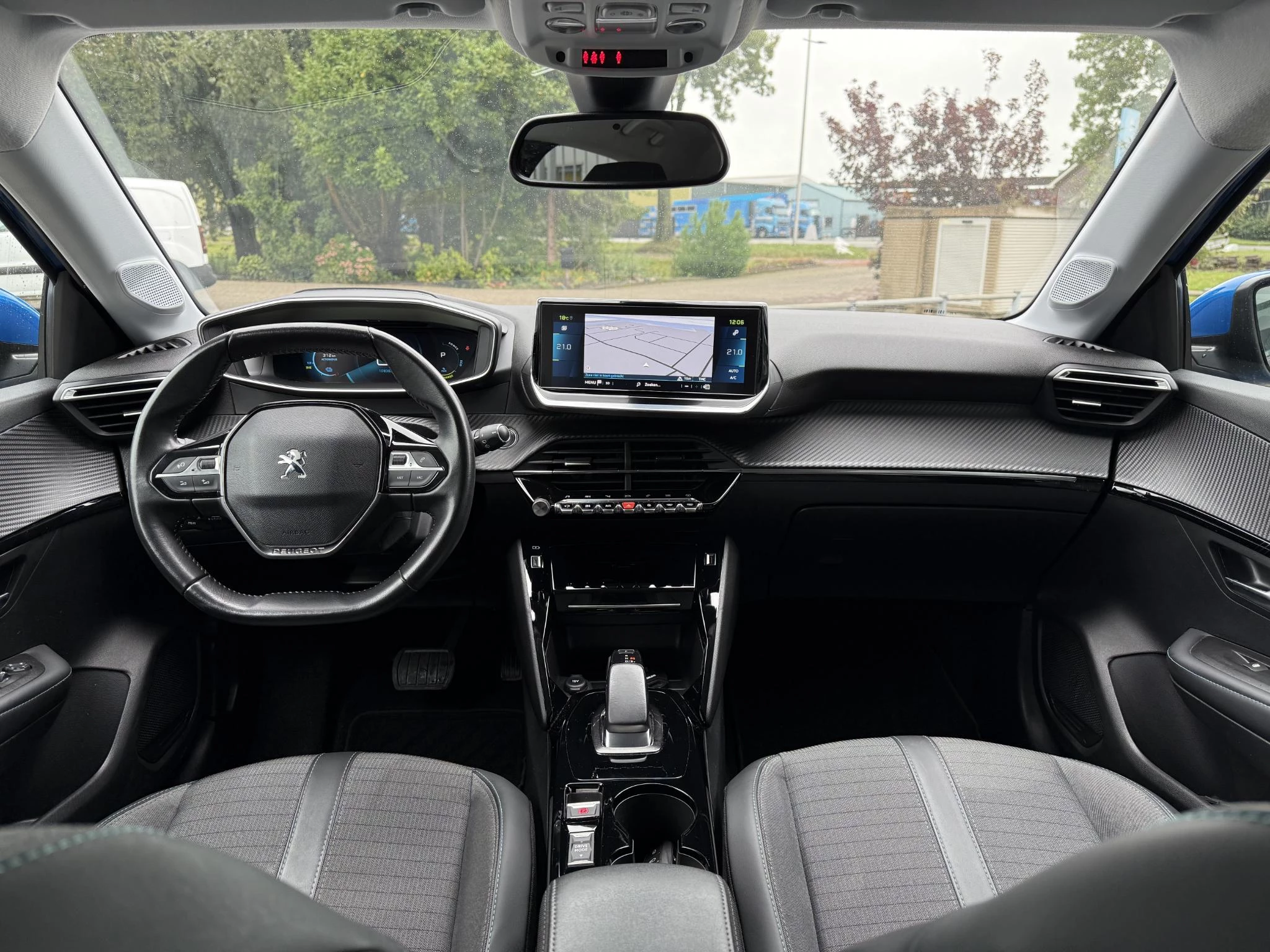 Hoofdafbeelding Peugeot e-208