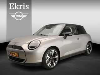Hoofdafbeelding MINI 3-deurs MINI 3-deurs Cooper E Classic Trim / Pakket L / Harman-Kardon / Panoramadak / Getint glas / Park assist / Head-up / Alu wielen 18 inch