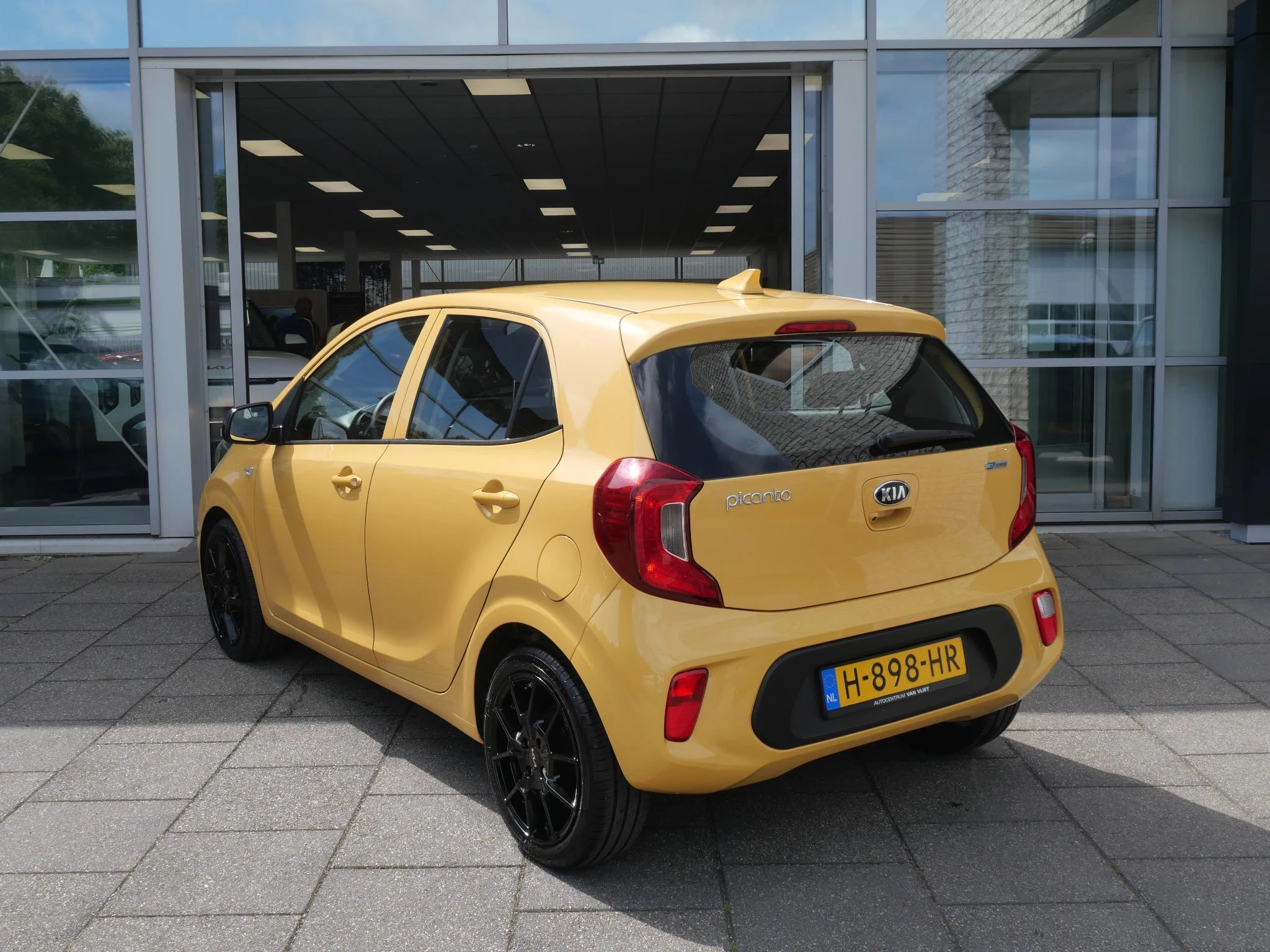 Hoofdafbeelding Kia Picanto
