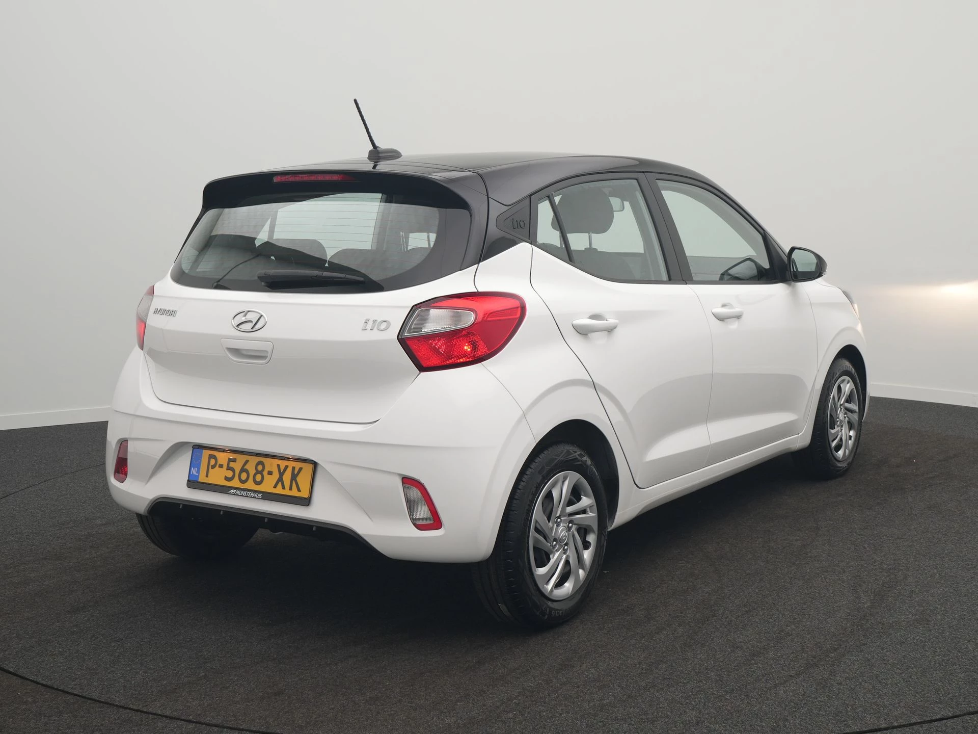 Hoofdafbeelding Hyundai i10