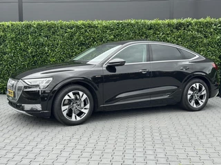 Hoofdafbeelding Audi e-tron Audi e-tron Sportback 50 QUATTRO 71 kWh NL AUTO, NAP, ACC, VIRTUAL COCKPIT PLUS, LUCHTVERING, PANORAMA, LEDER, ELEKTRISCHE STOELEN