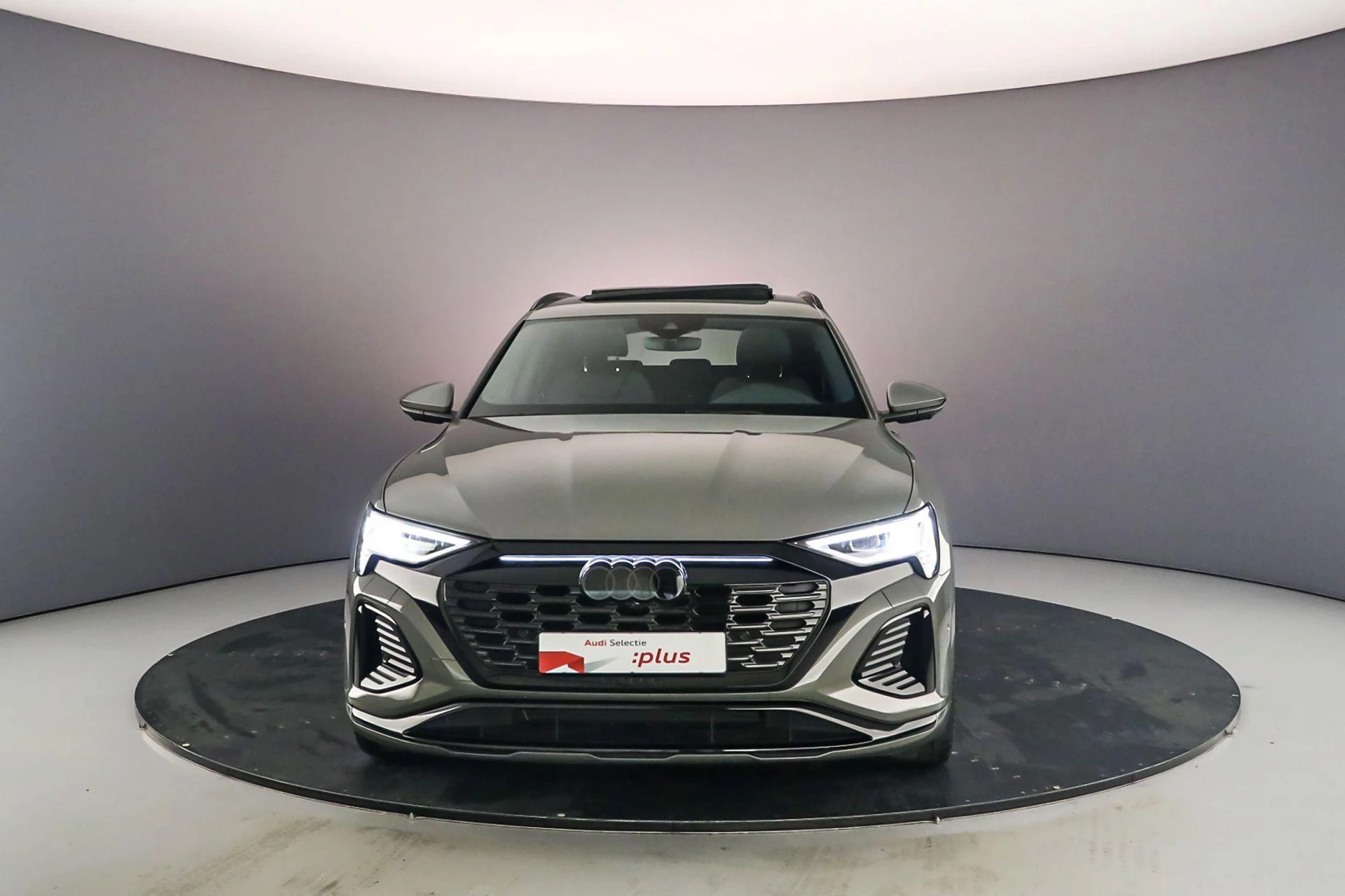 Hoofdafbeelding Audi Q8 e-tron