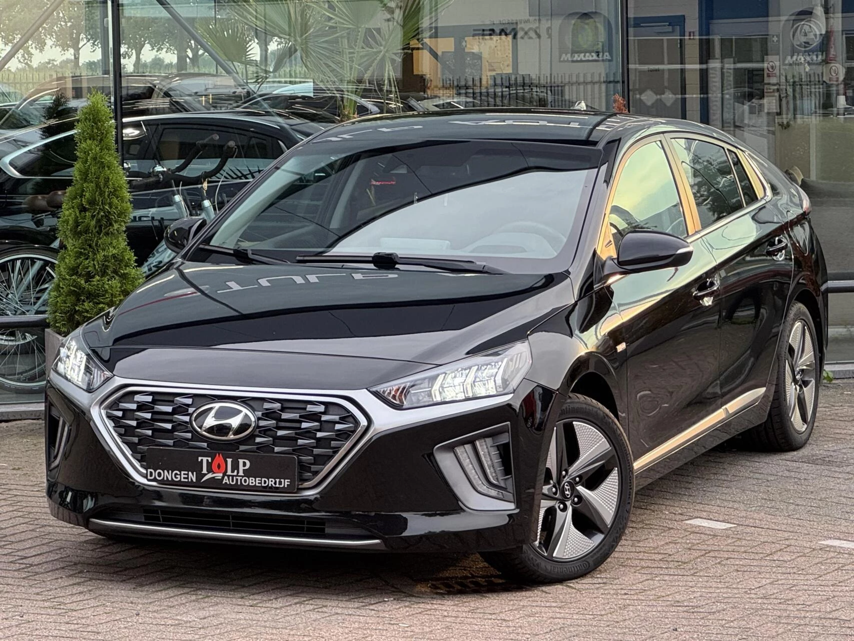 Hoofdafbeelding Hyundai IONIQ
