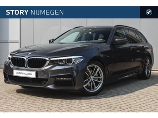 BMW 5 Serie Touring 520i High Executive M Sport Automaat / Trekhaak / Sportstoelen / Achteruitrijcamera / M Sportonderstel / Parking Assistant / Stuurverwarming