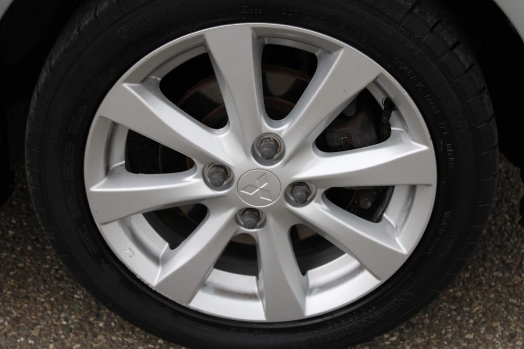 Hoofdafbeelding Mitsubishi Space Star