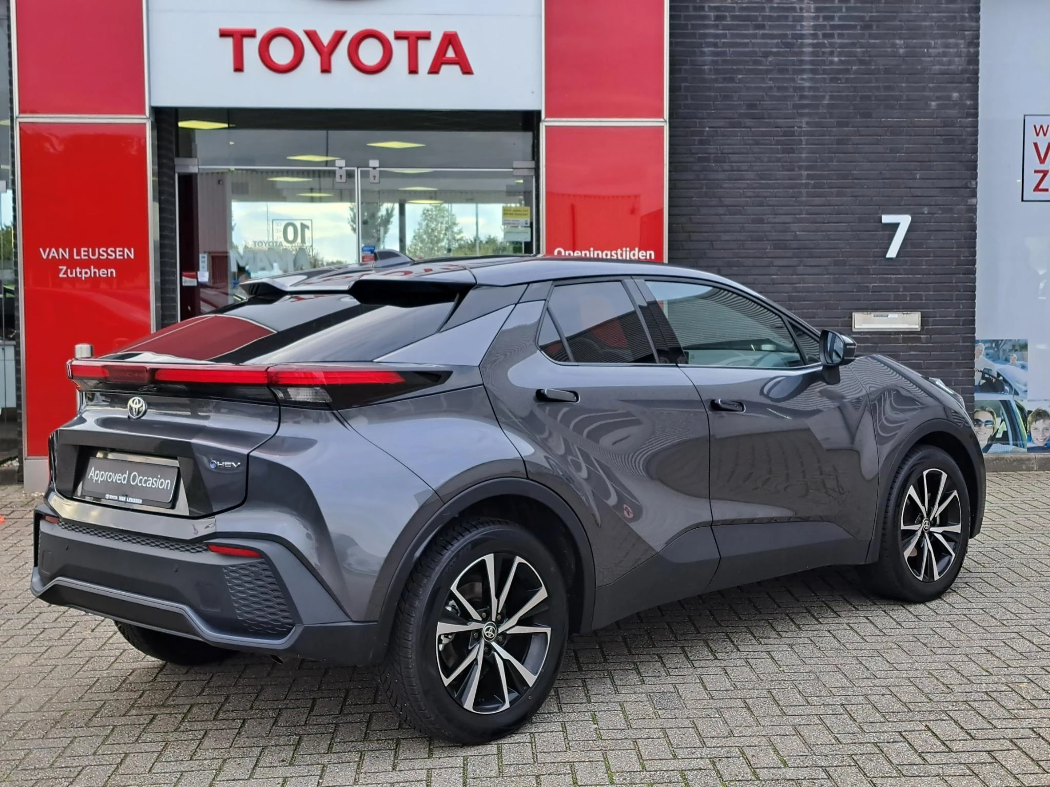 Hoofdafbeelding Toyota C-HR