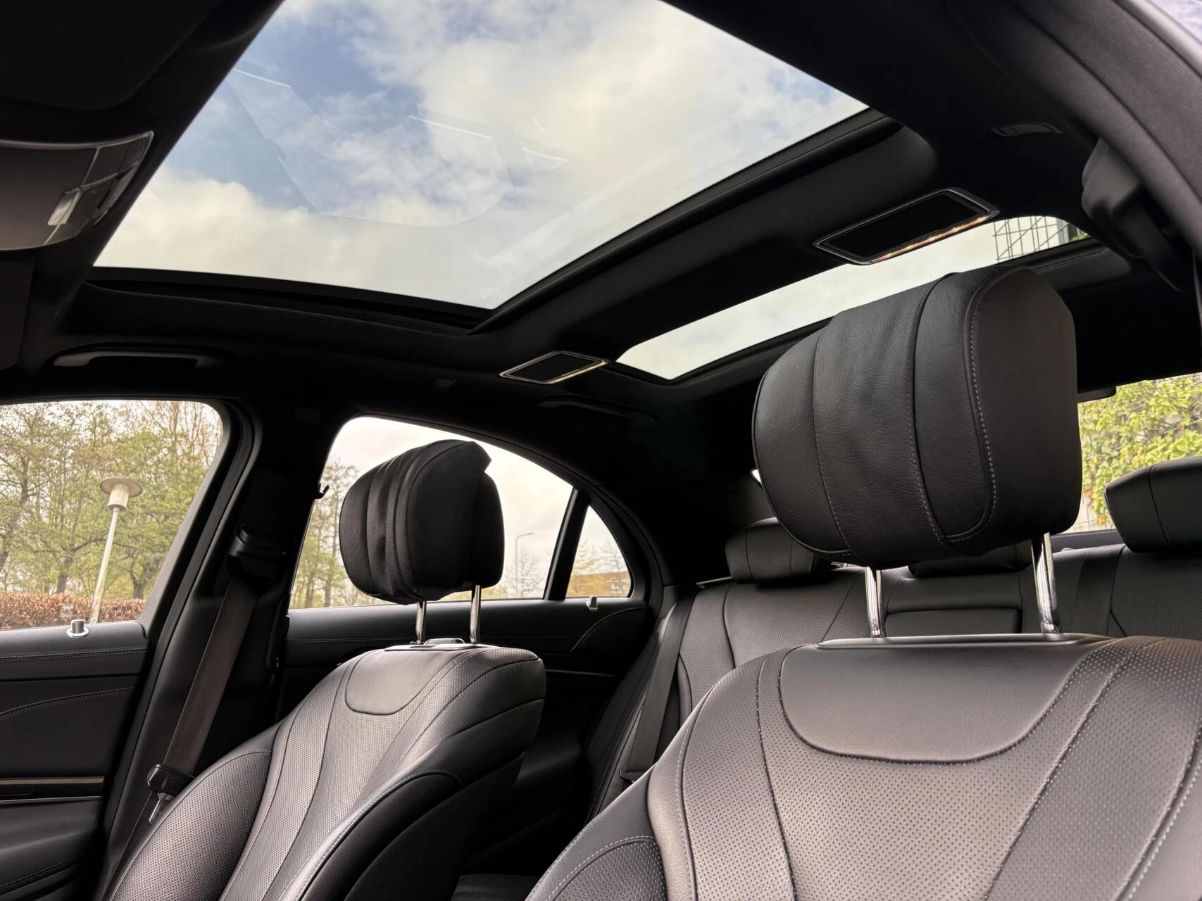 Hoofdafbeelding Mercedes-Benz S-Klasse