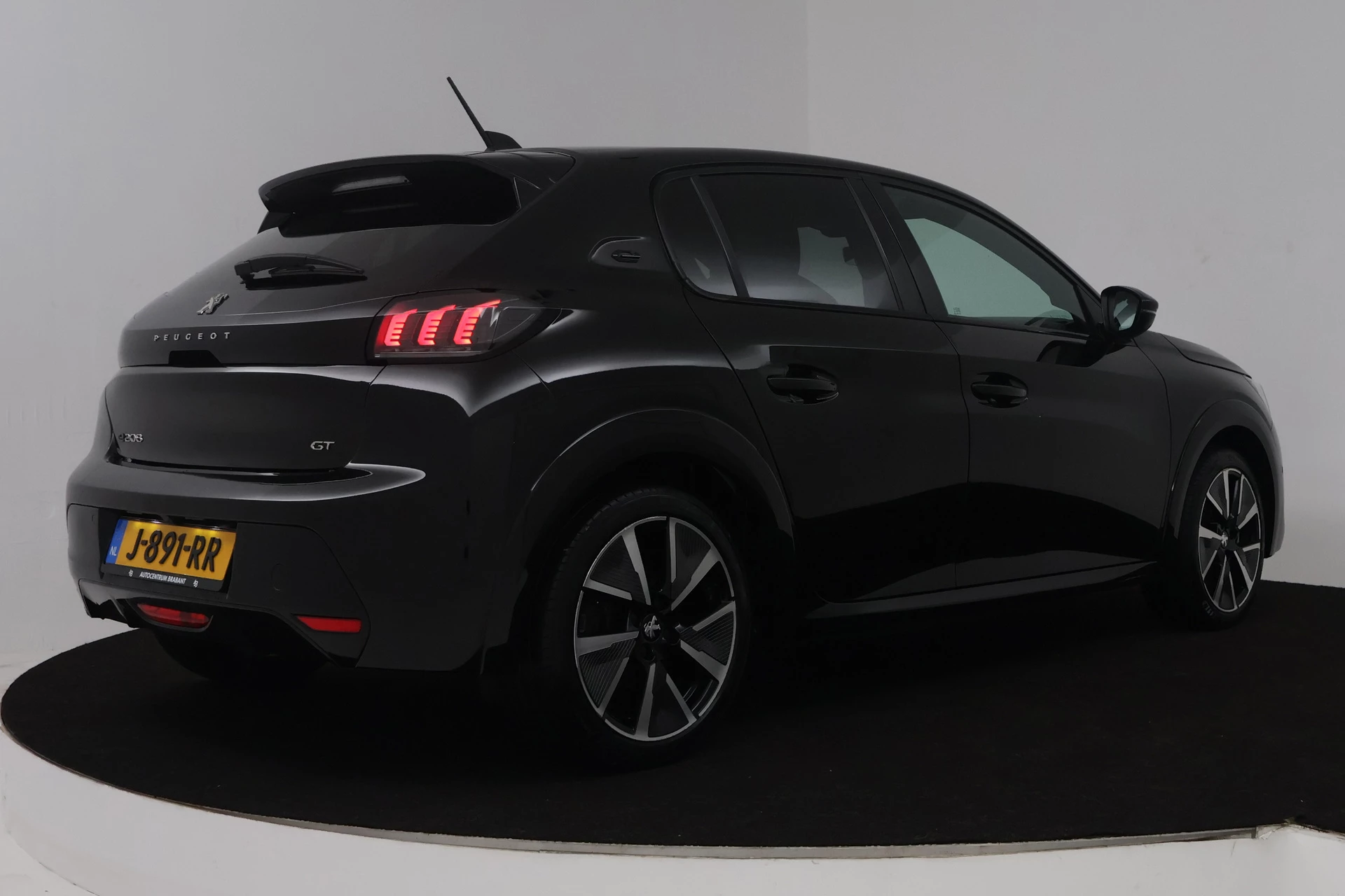 Hoofdafbeelding Peugeot e-208