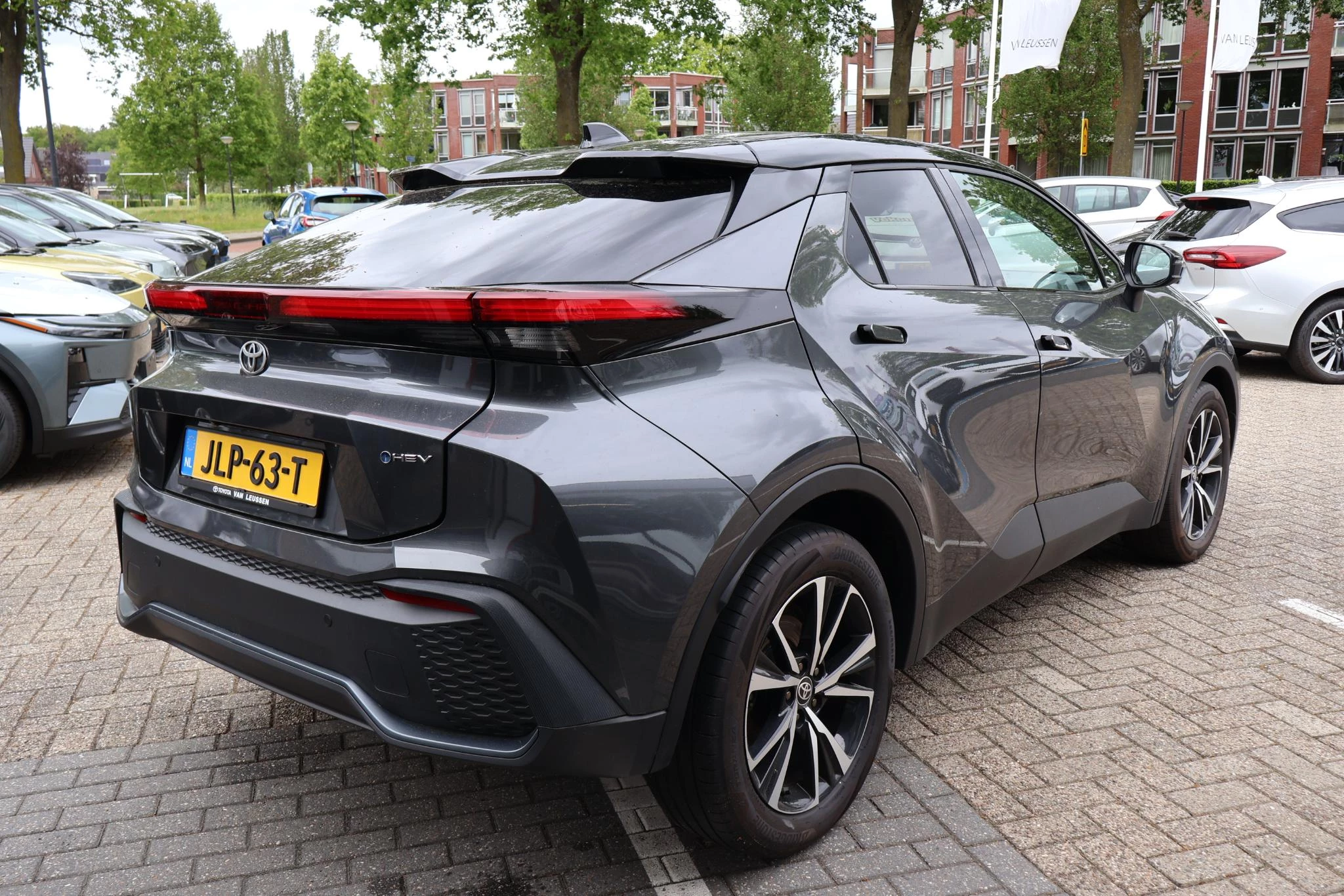 Hoofdafbeelding Toyota C-HR