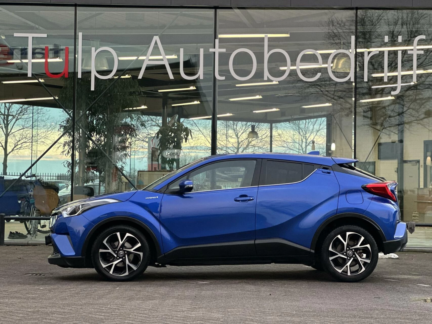 Hoofdafbeelding Toyota C-HR