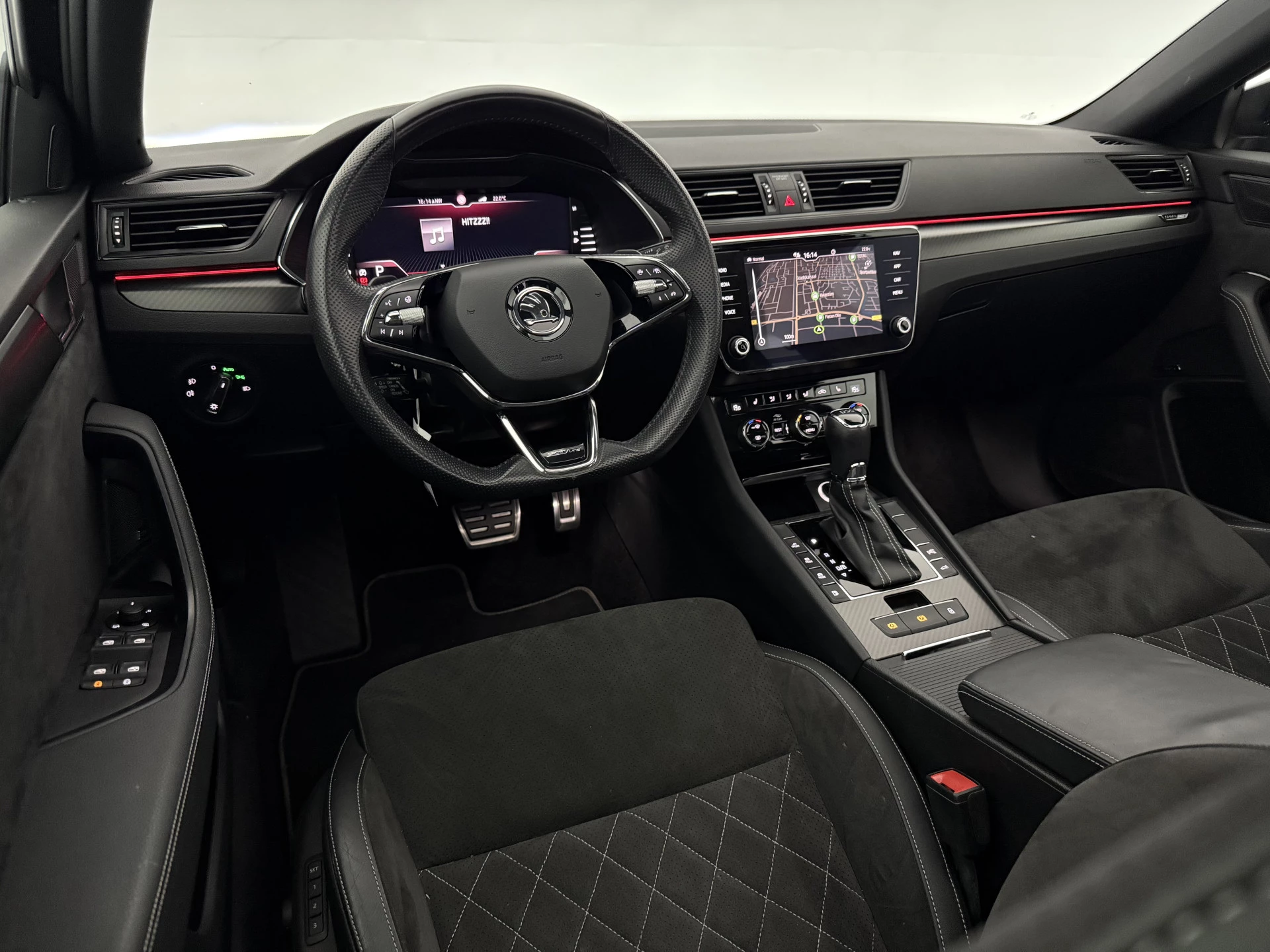 Hoofdafbeelding Škoda Superb