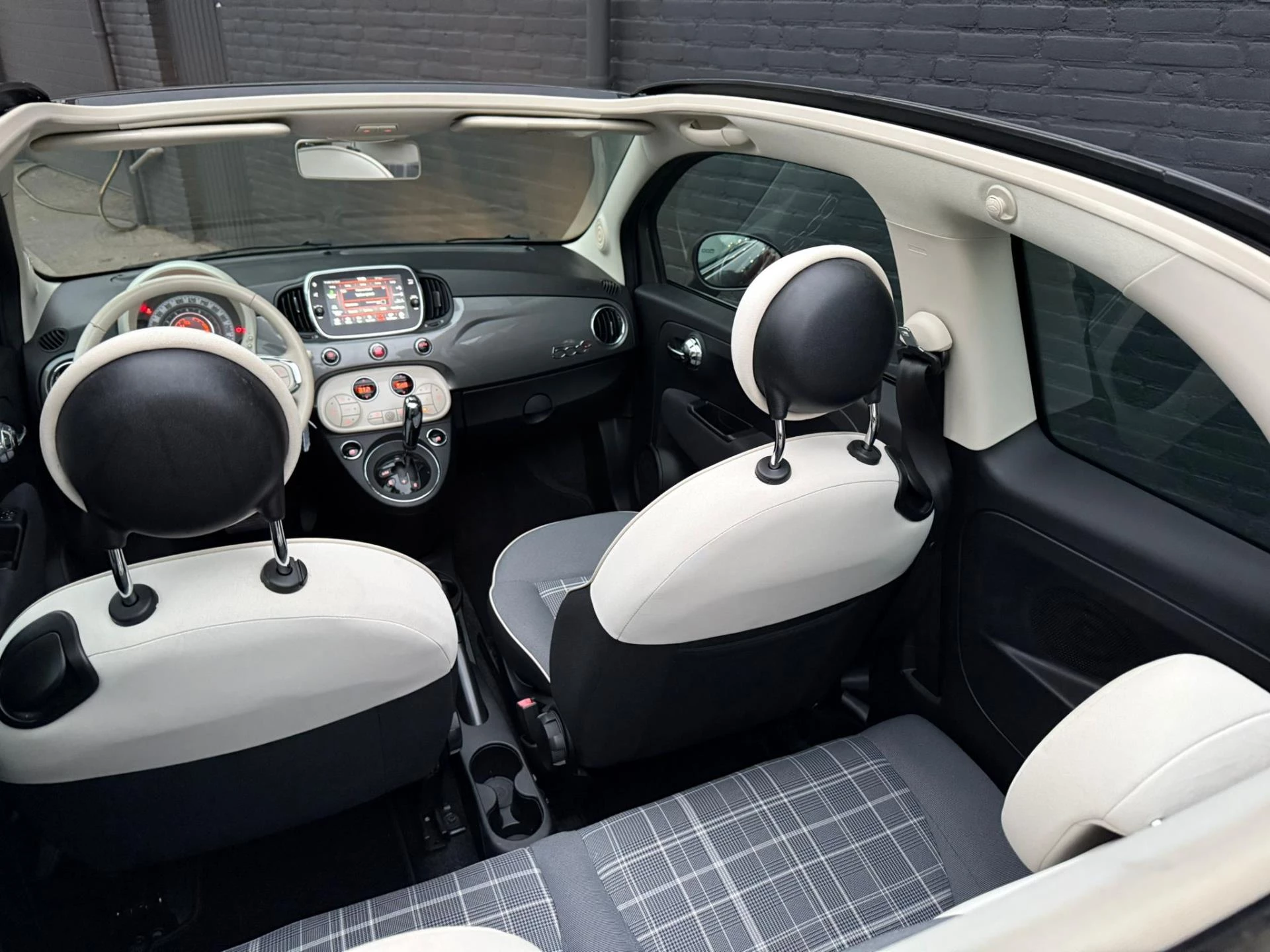 Hoofdafbeelding Fiat 500C