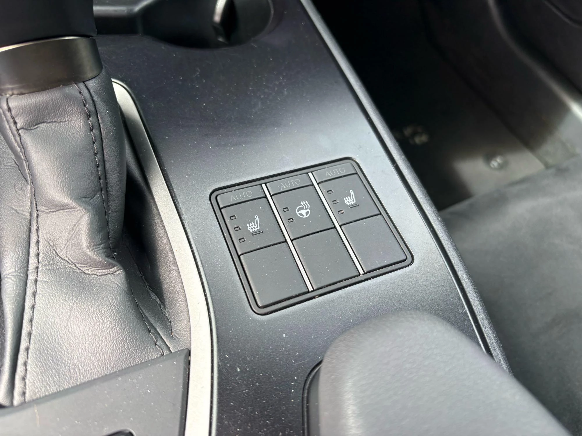 Hoofdafbeelding Lexus UX