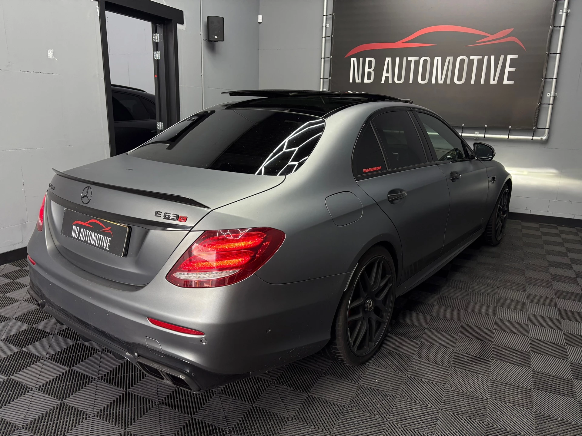 Hoofdafbeelding Mercedes-Benz E-Klasse