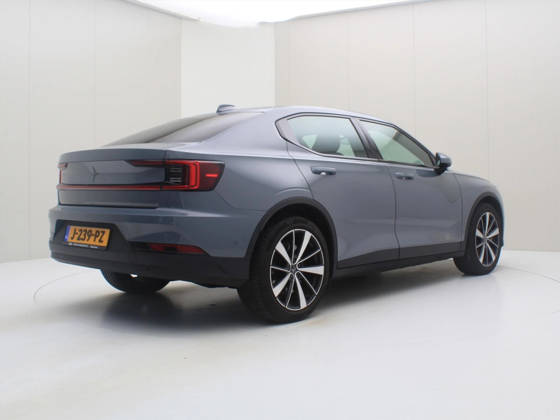 Hoofdafbeelding Polestar 2