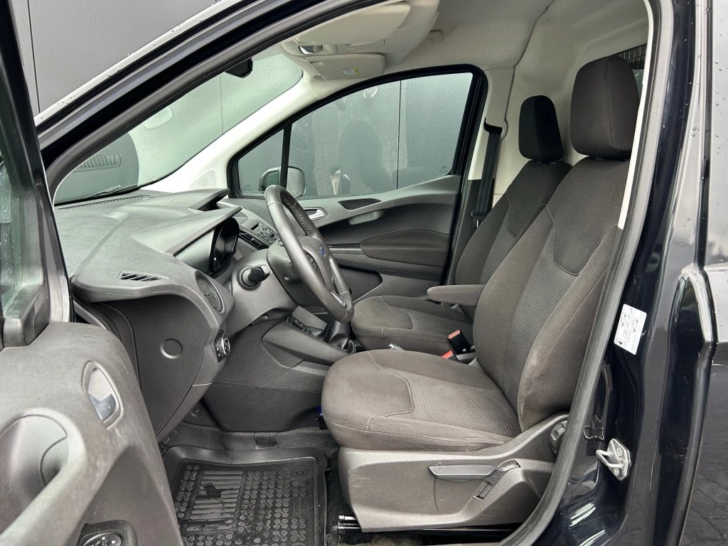 Hoofdafbeelding Ford Transit Courier