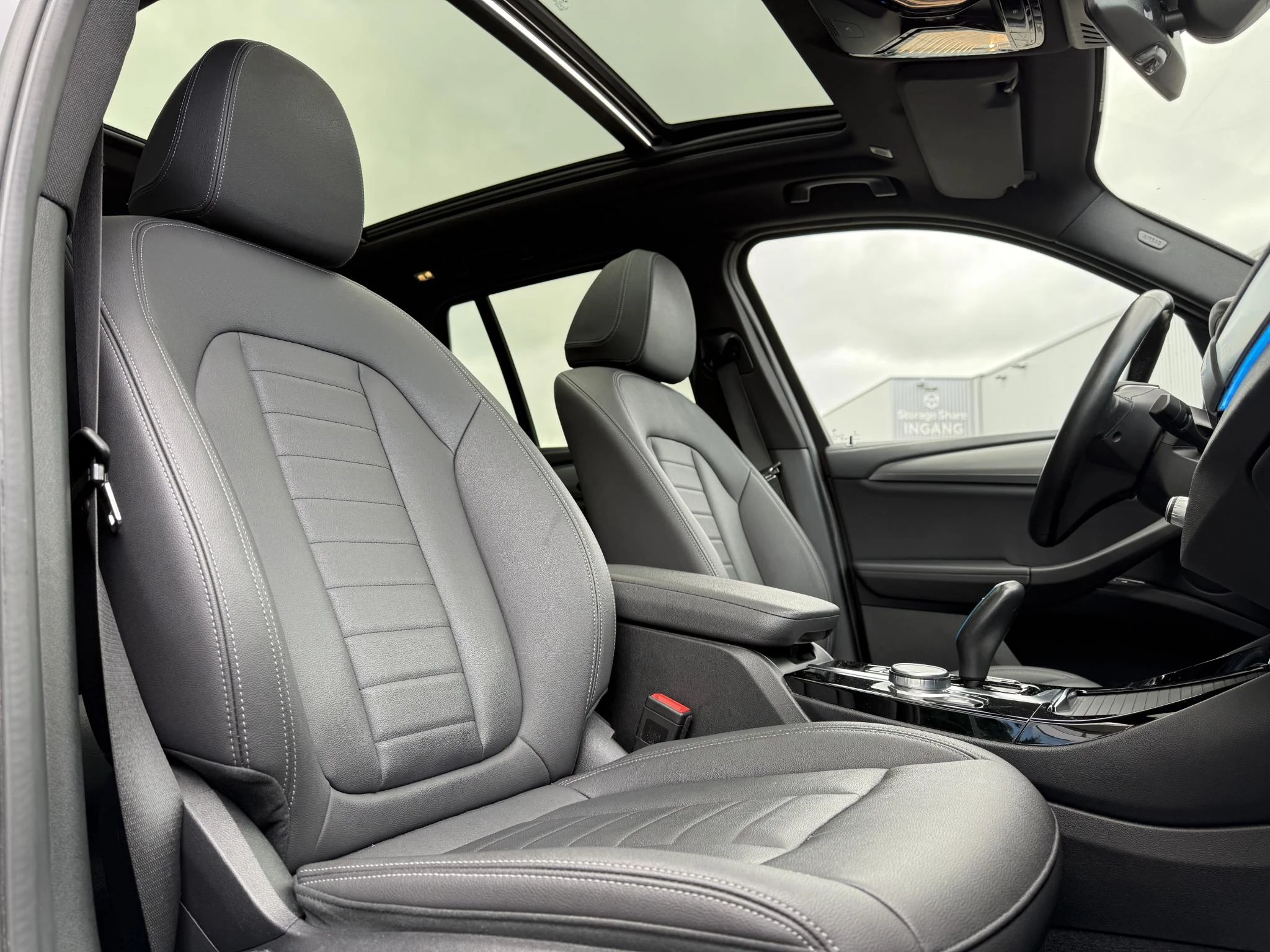Hoofdafbeelding BMW iX3