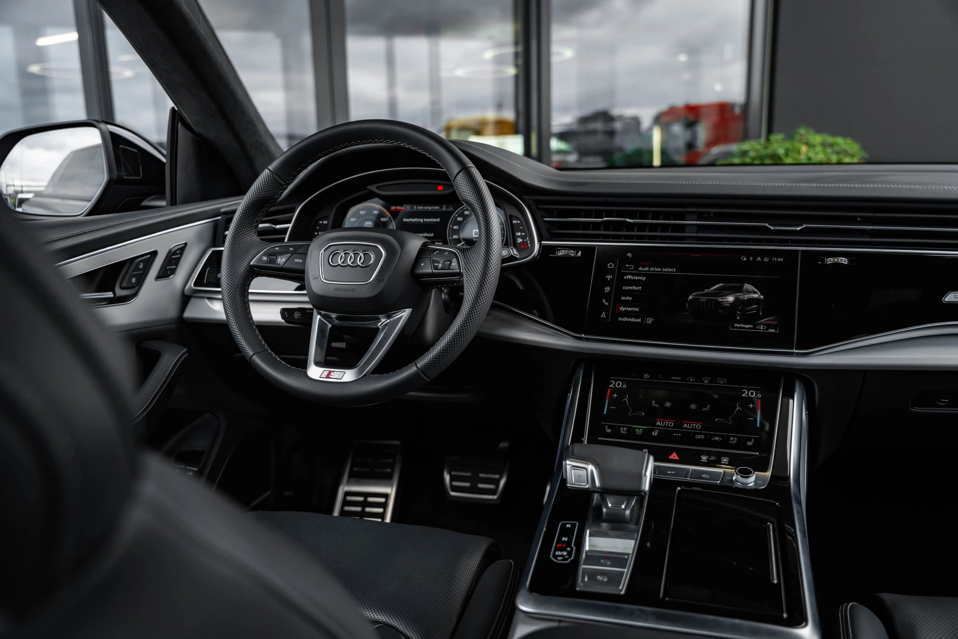 Hoofdafbeelding Audi Q8