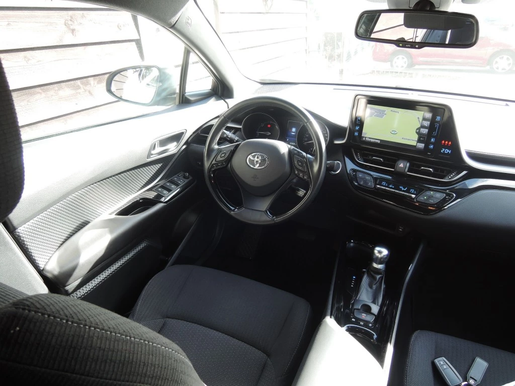 Hoofdafbeelding Toyota C-HR