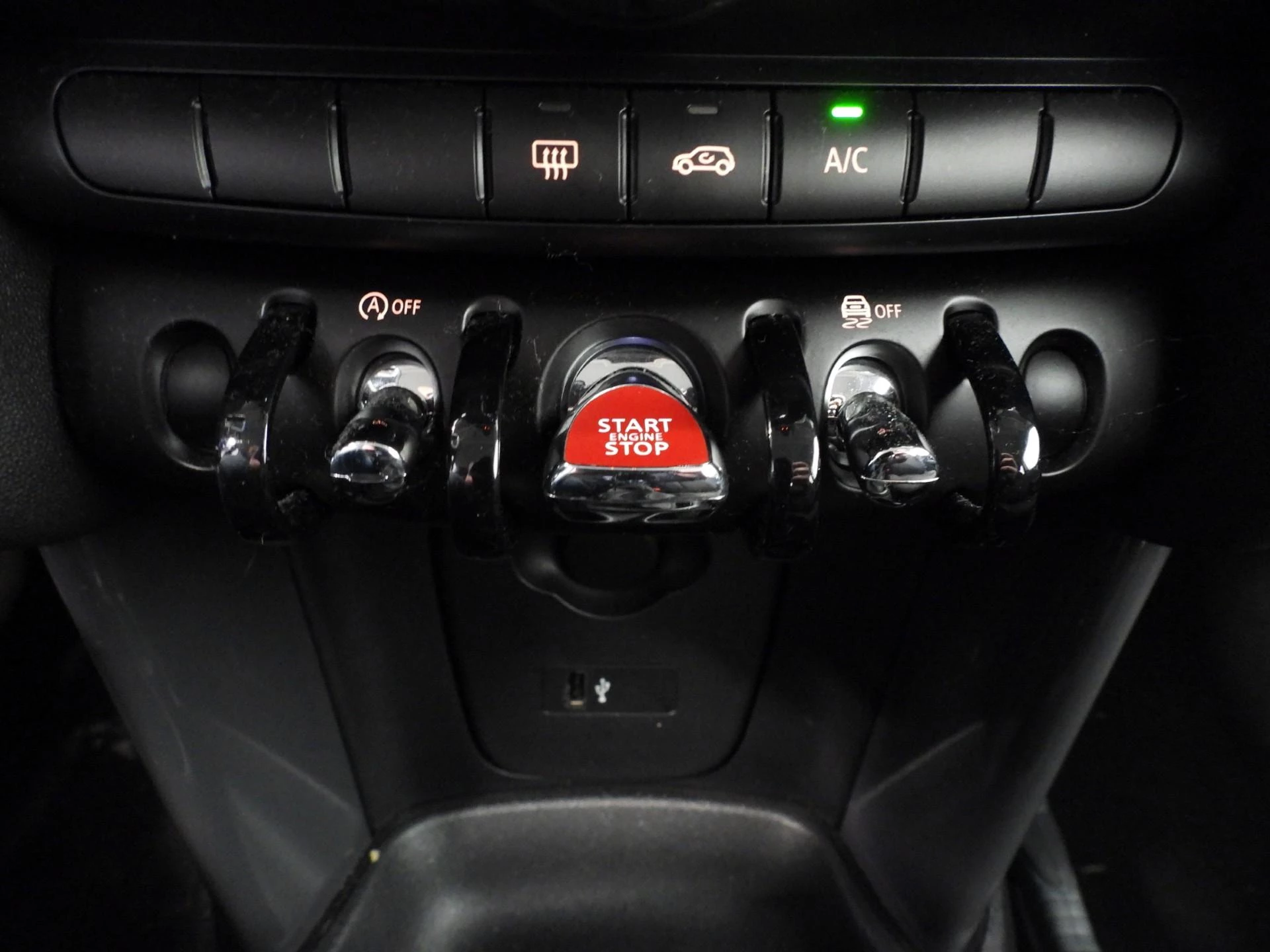 Hoofdafbeelding MINI One