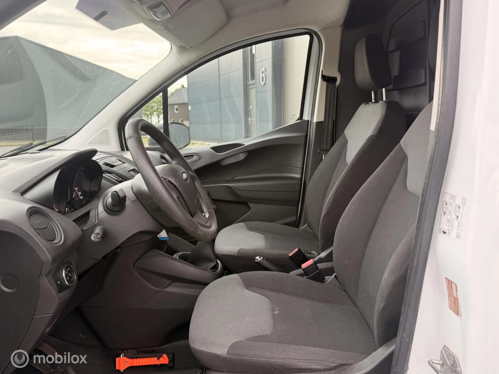 Hoofdafbeelding Ford Transit Courier