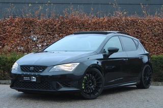 Seat Leon 2.0 TSI Cupra 530PK | Panoramadak | Schaalstoelen | Apple carplay | Stoelverwarming |