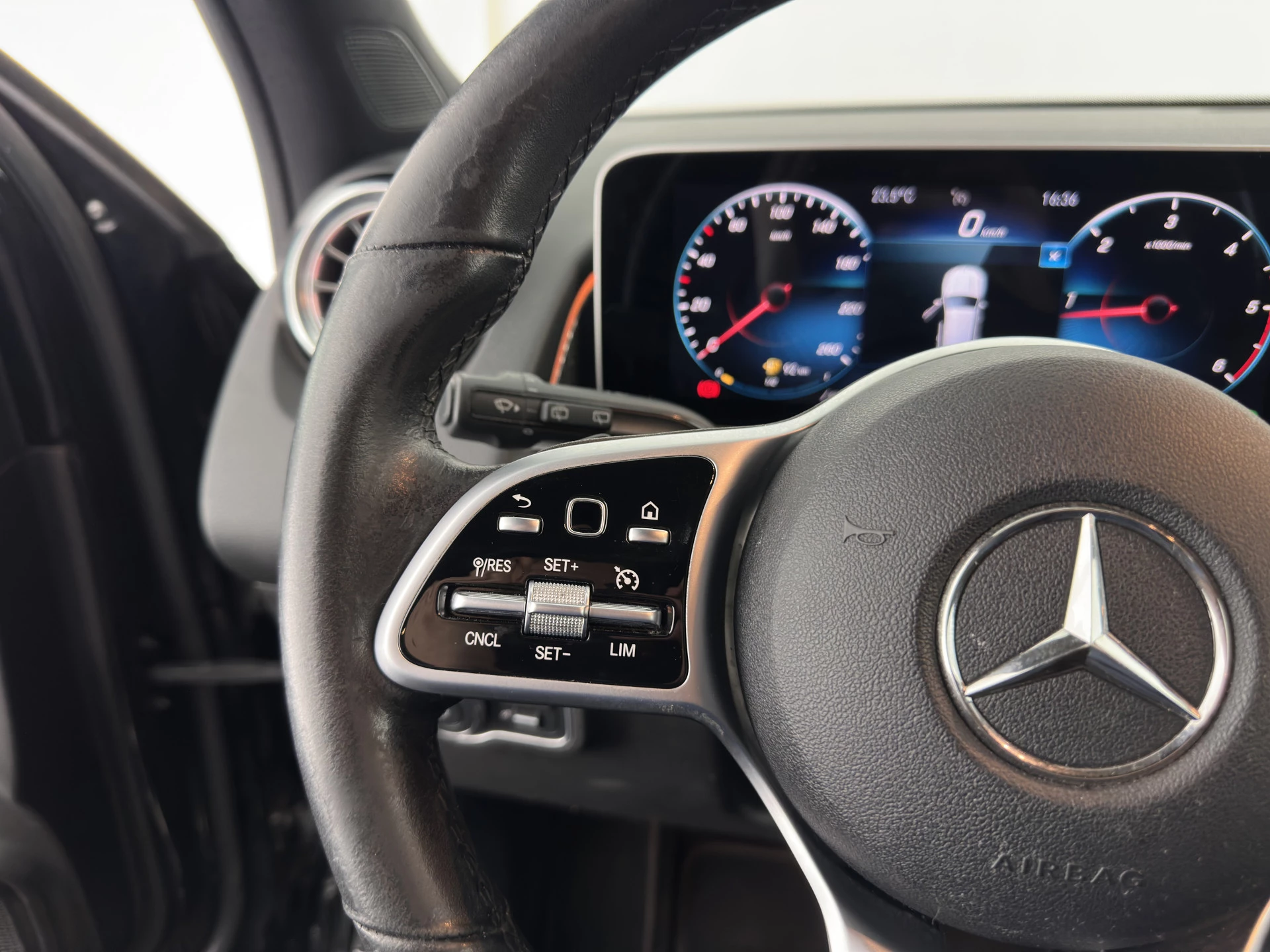Hoofdafbeelding Mercedes-Benz GLB