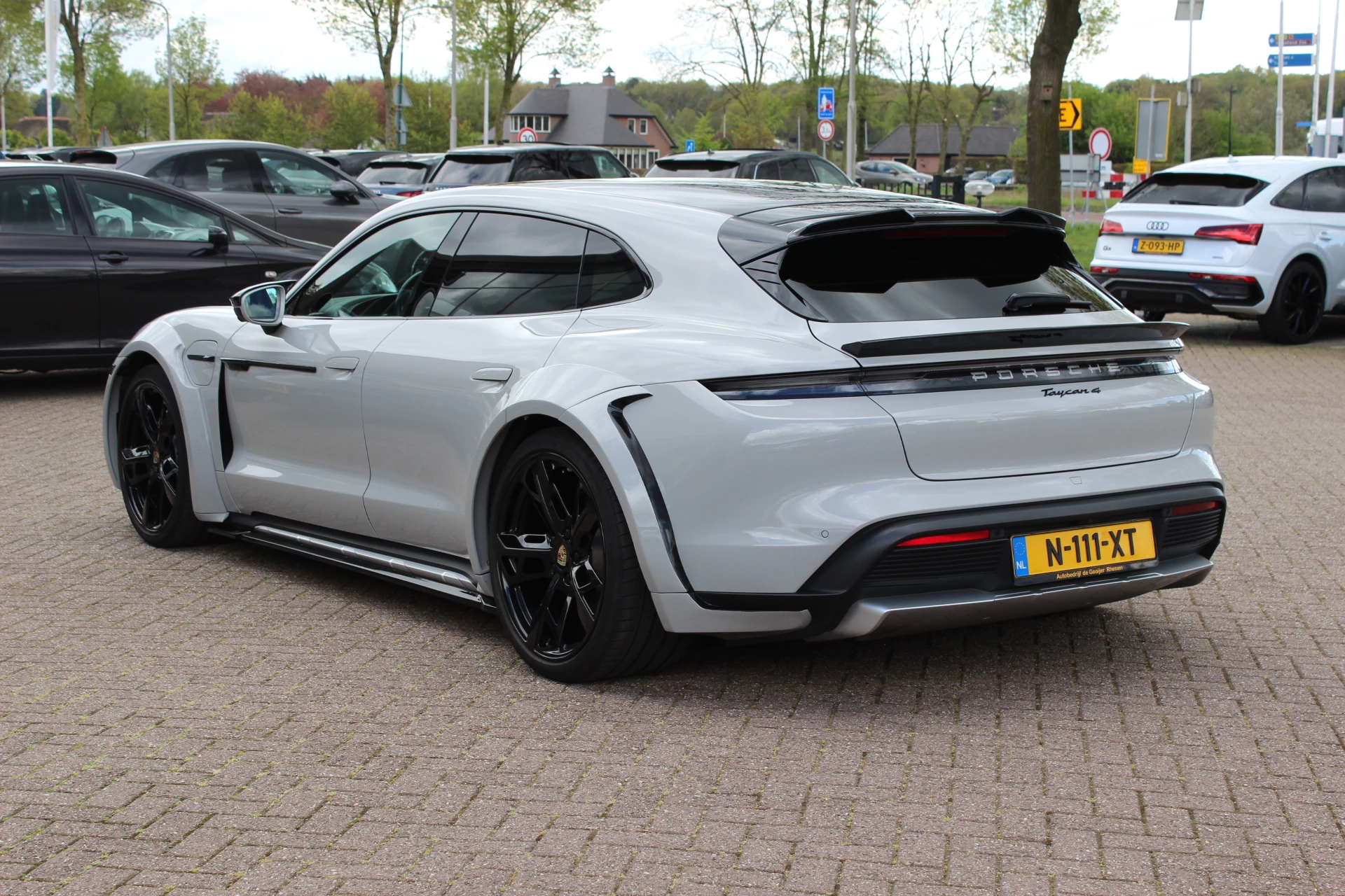 Hoofdafbeelding Porsche Taycan
